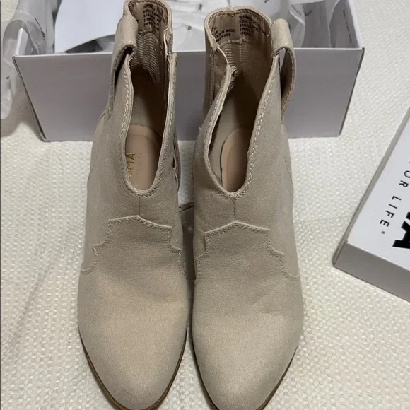 SONOMA Beige Ankle Booties with Block Heel Women’s Size 8.5 - Picture 3 of 7